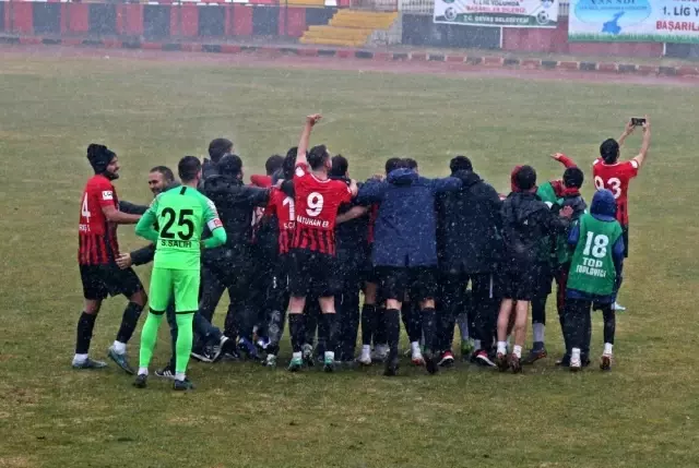 TFF 2. Lig: Van Spor FK: 3 - Tuzla Spor AŞ: 0