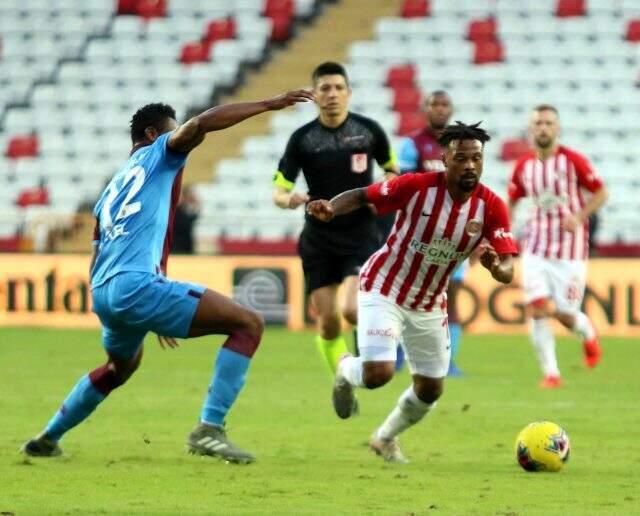 Trabzonspor, Antalyaspor'u 3-1 yendi