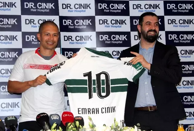Alex: 'Fenerbahçe'ye dönme kararını ben veremem' Alex: 'Fenerbahçe'ye dönme kararını ben veremem'