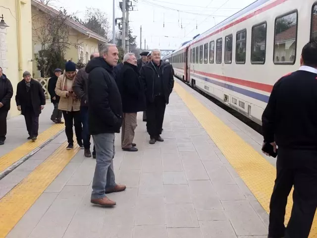 Boğaziçi Ekspresi yeniden raylarda Boğaziçi Ekspresi yeniden raylarda
