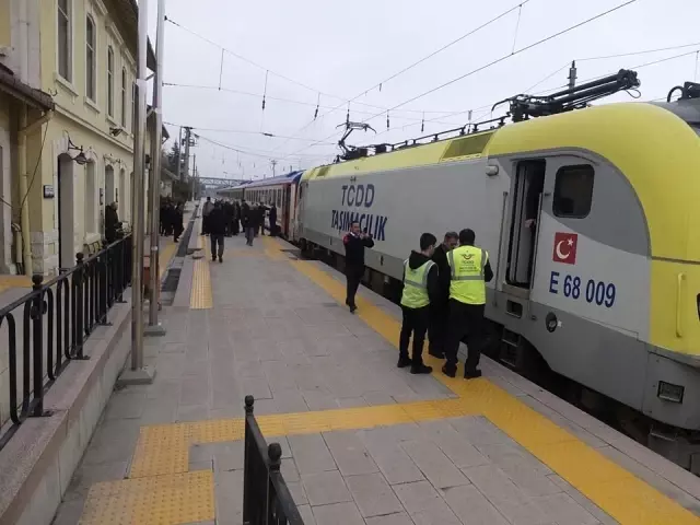 Boğaziçi Ekspresi yeniden raylarda Boğaziçi Ekspresi yeniden raylarda