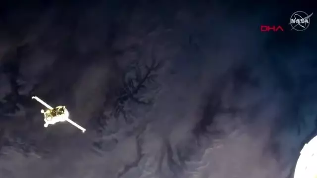 Dha dış -rus kargo mekiği uzay istasyonuna ulaştı