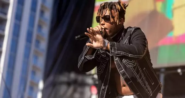 Dünyaca ünlü rapçi Juice WRLD, havalimanında nöbet geçirerek hayatını kaybetti Dünyaca ünlü rapçi Juice WRLD, havalimanında nöbet geçirerek hayatını kaybetti