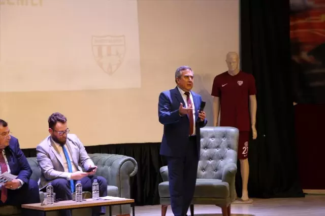 Fiyatı 100 lira olan formalardan 1 saatte 6 bin 19 adet satıldı