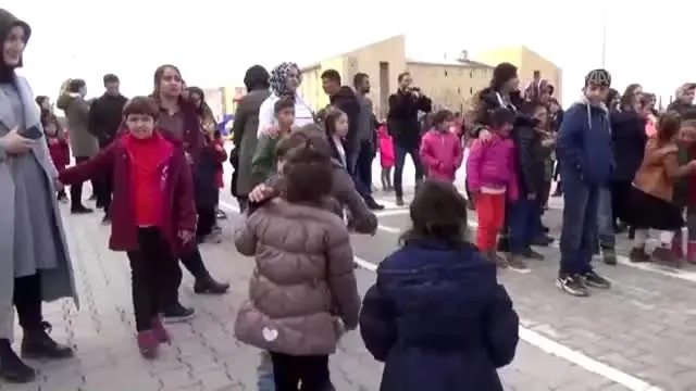 Lise öğrencilerinden