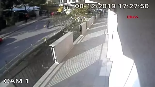 Muğla-küçük aylin'in ayakları üzerinden kamyon geçen 'o anlar' kamerada Muğla-küçük aylin'in ayakları üzerinden kamyon geçen 'o anlar' kamerada