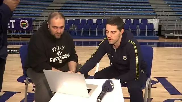 Victor Lapena ve Cecilia Zandalasini, AA'nın
