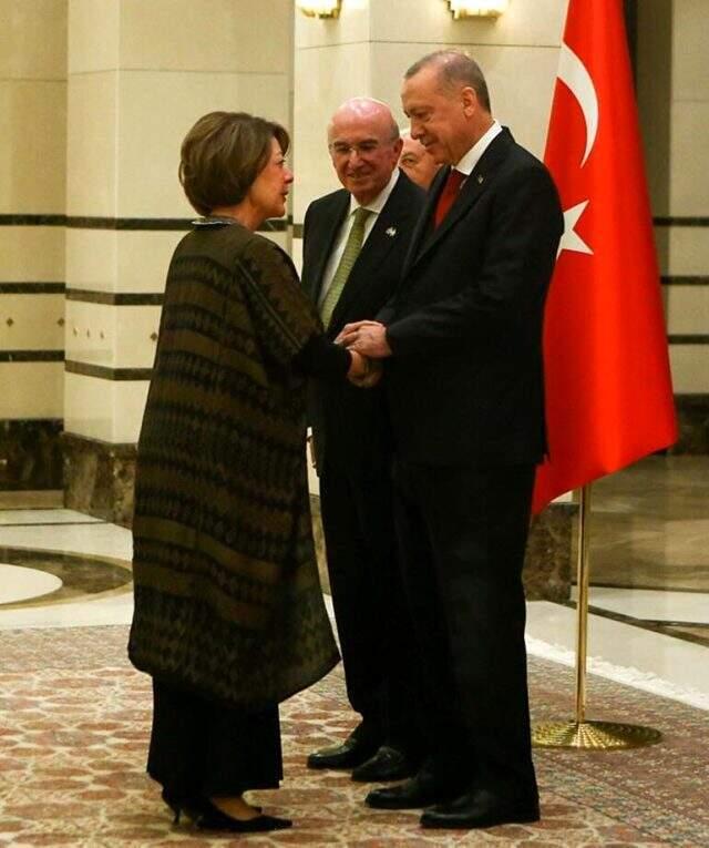 Abdülhamit'in torunu Külliye'de! Cumhurbaşkanı Erdoğan, güven mektuplarını kabul etti