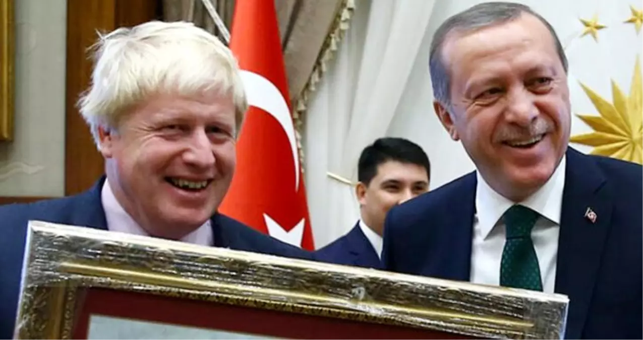 Cumhurbaşkanı Erdoğan, 'Boris Johnson'da biraz Türklük var' sözleriyle salonu güldürdü