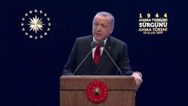 Cumhurbaşkanı Erdoğan: 'On binlerce Müslümanın kanını döken bir caniyi savunan, öven bir şahsın... Cumhurbaşkanı Erdoğan: 'On binlerce Müslümanın kanını döken bir caniyi savunan, öven bir şahsın...