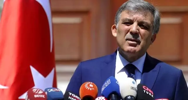 Eski Cumhurbaşkanı Gül, suskunluğunu bozdu: Demokrasi, güçlü liderin gölgesinde kalmamalı