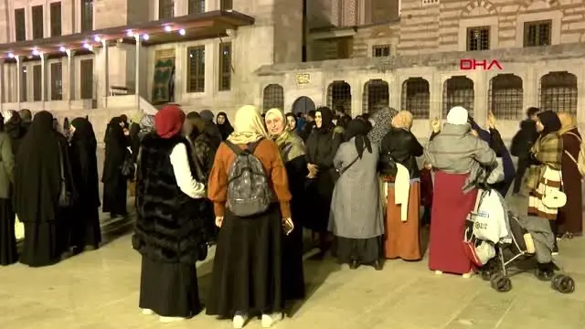 Fatih'te mısırlı mahpuslar için yürüdüler