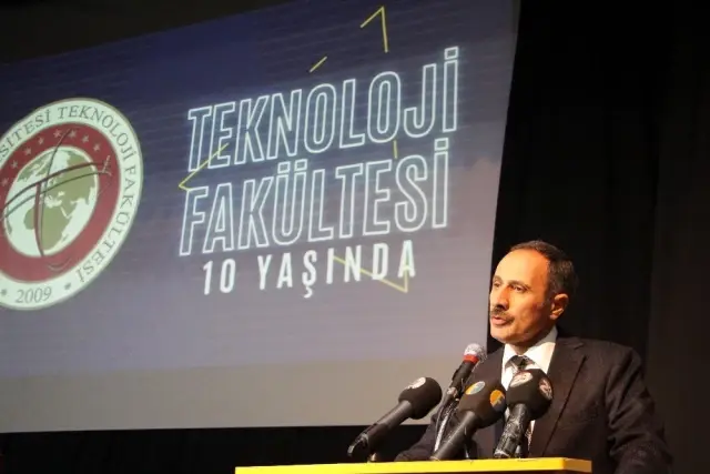 FÜ Teknoloji Fakültesi'nin 10'uncu yılı kutlandı FÜ Teknoloji Fakültesi'nin 10'uncu yılı kutlandı