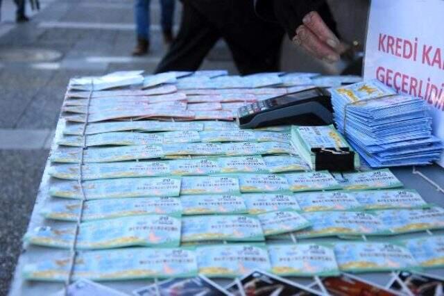 İzmir 95 milyonluk ikramiye dağıtan 3 engelli, bu yıl da iddialı