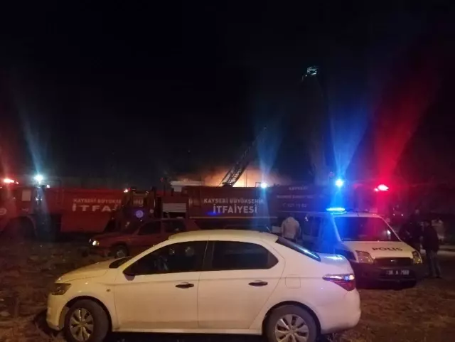 Kayseri'de patlayan elektrik trafosu yatak imalathanesini küle çevirdi