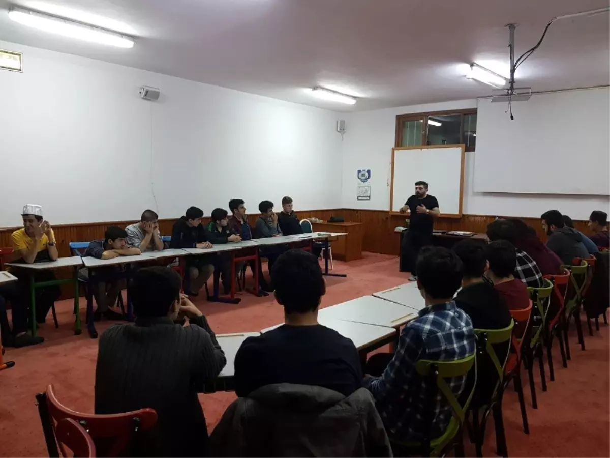 Kur'an kursunda sosyal medya eğitimi