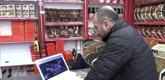 Murat Şahin: Malatya'da kayısı satıcıları, AA'nın 'Yılın Fotoğrafları' oylamasına katıldı Murat Şahin: Malatya'da kayısı satıcıları, AA'nın 'Yılın Fotoğrafları' oylamasına katıldı