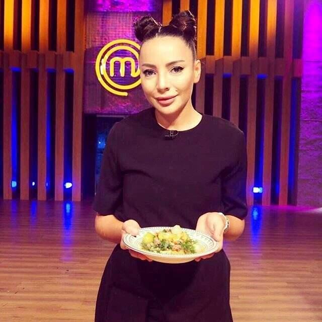 MasterChef Türkiye yarışmasına veda eden Suna Aydın estetik yaptırdı