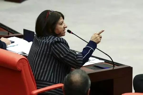 2020 Bütçe görüşmeleri sırasında tartışma yaşandı 2020 Bütçe görüşmeleri sırasında tartışma yaşandı