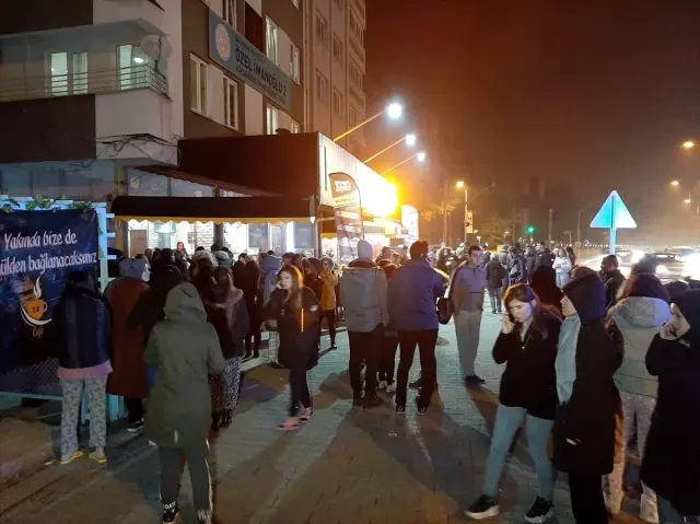 Altıeylül Belediye Başkanı Hasan Avcı'dan depremle ilgili ilk açıklama: Herhangi bir olumsuzluk yaşanmadı Altıeylül Belediye Başkanı Hasan Avcı'dan depremle ilgili ilk açıklama: Herhangi bir olumsuzluk yaşanmadı