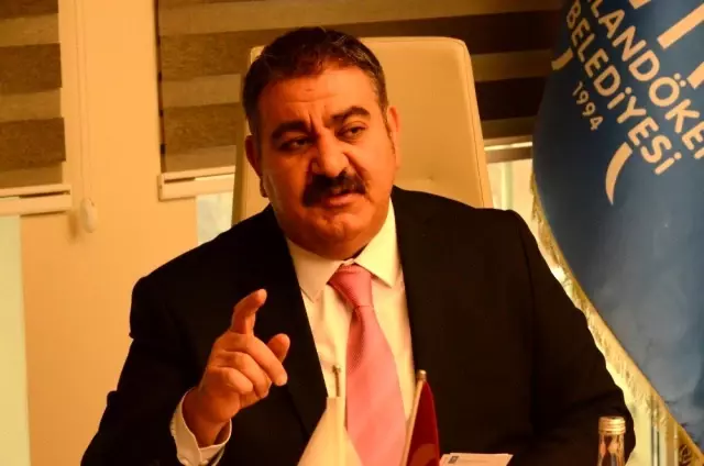 Başkan Sunar gazetecilerle buluştu Başkan Sunar gazetecilerle buluştu