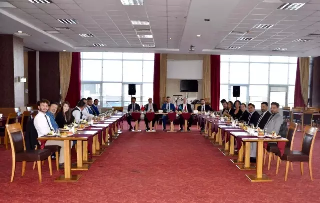 BEÜ'de 'Ulusal Karadeniz Denizcilik ve Lojistik Zirvesi' düzenlendi BEÜ'de 'Ulusal Karadeniz Denizcilik ve Lojistik Zirvesi' düzenlendi