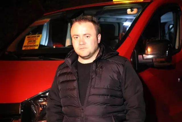 Boğazına şeker kaçan çocuğu hastaneye götüren dolmuş şoförü o anları anlattı Boğazına şeker kaçan çocuğu hastaneye götüren dolmuş şoförü o anları anlattı