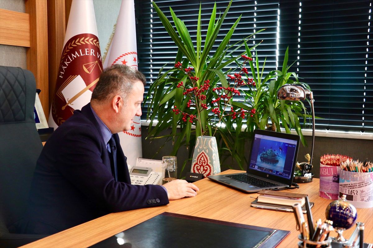 Bolu Cumhuriyet Başsavcısı Yaman, AA'nın 'Yılın Fotoğrafları' oylamasına katıldı
