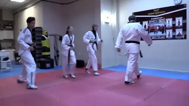 Bu ailenin sohbetlerinde tek konu 'tekvando' Bu ailenin sohbetlerinde tek konu 'tekvando'