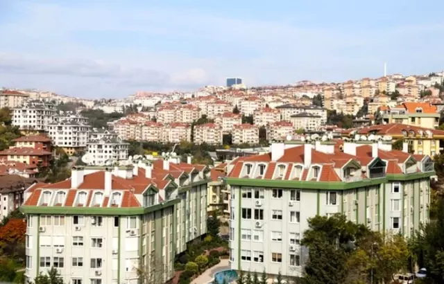 Emlakçılara yetki belgesi alma zorunluluğunda süre uzatıldı