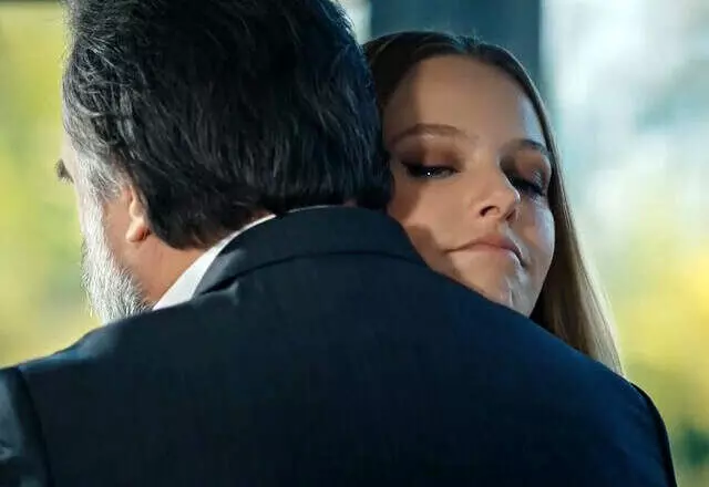 Eşkıya Dünyaya Hükümdar Olmaz'da Hızır ve Sevda'nın vedasında duygusal anlar yaşandı