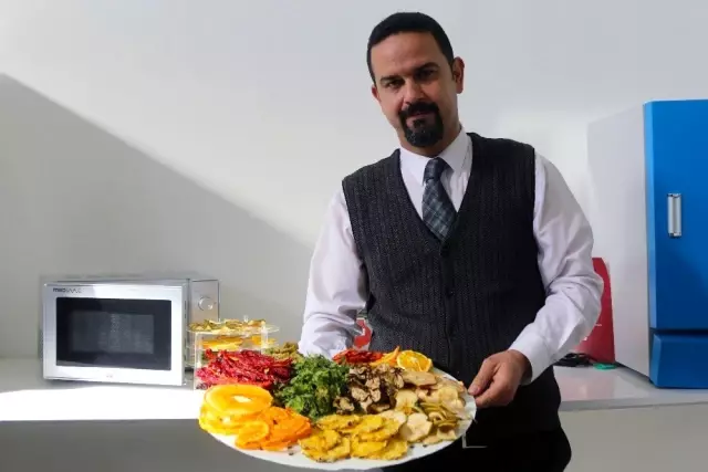 Ev hanımlarının işini kolaylaştıracak cihaz Van'da üretildi Ev hanımlarının işini kolaylaştıracak cihaz Van'da üretildi