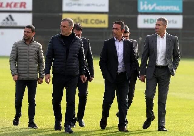 Galatasaray yerine Fenerbahçe'yi seçen çocuk Ali Koç'u mest etti!