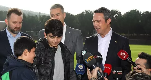 Galatasaray yerine Fenerbahçe'yi seçen çocuk Ali Koç'u mest etti!
