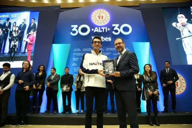Gençlik ve Spor Bakanlığı '30 Altı 30' programına ev sahipliği yaptı