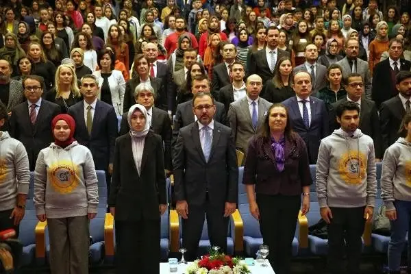 Gençlik ve Spor Bakanlığı ilham veren gençleri ödüllendirdi