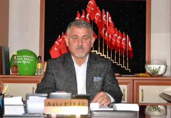 Hem muhtar hem antrenör Hem muhtar hem antrenör