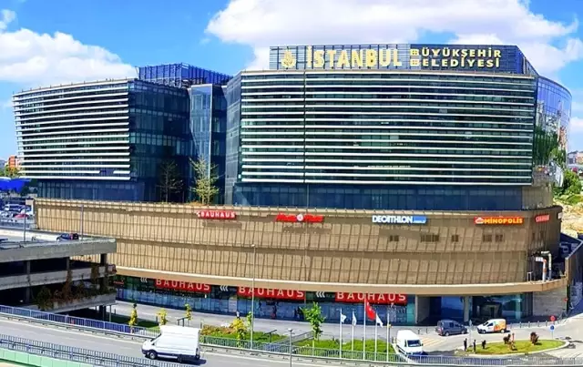 İBB, çalışanları için Sosyal Medya Etik İlkeleri'ni yayınladı