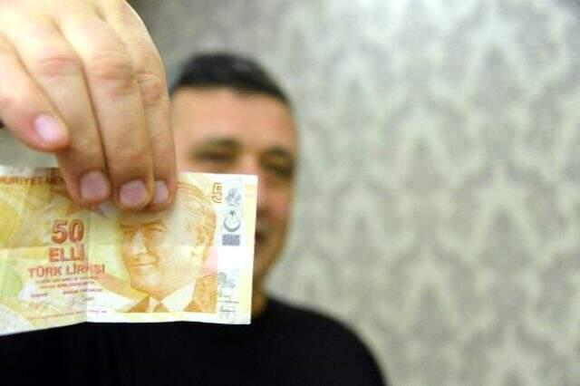 Kahramanmaraşlı esnaf 50 lirayı, 50 bin liraya satışa çıkardı