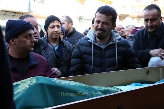 Kendisine böbreğini verdikten bir süre sonra ölen oğlunun yanına defnedildi