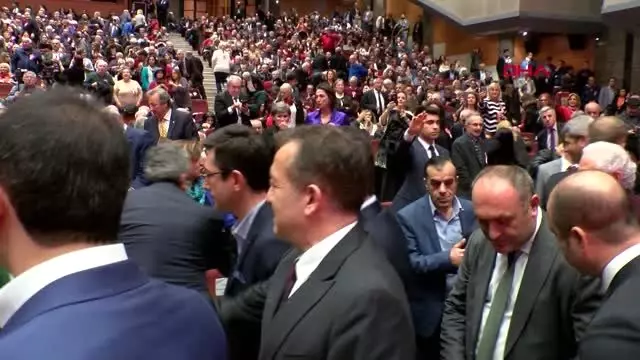 Kılıçdaroğlu 4. vefa ödülleri törenine katıldı Kılıçdaroğlu 4. vefa ödülleri törenine katıldı