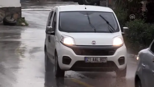 Muğla'da sağanak ve hortum yaşamı olumsuz etkiledi (2)