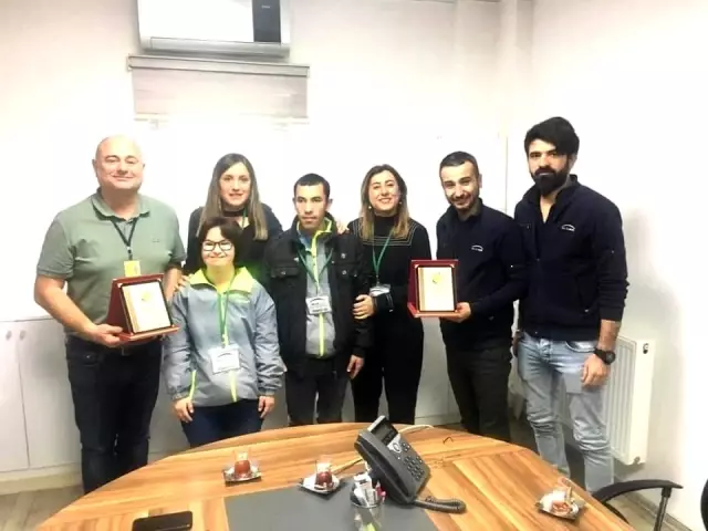 Özel öğrencilerden teşekkür ziyareti