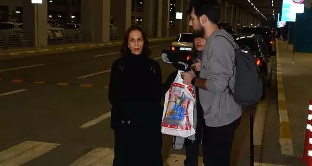 Sertap Erener, kendisini görüntüleyen muhabirlere bağırıp çağırdı