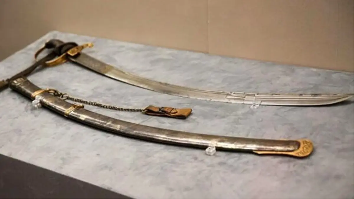 Sultan II. Abdülhamid'e ait şahsi eşyalar müzede ilk kez sergileniyor