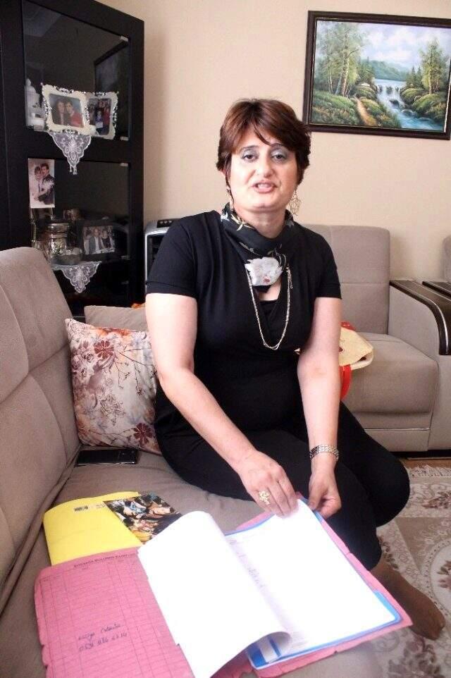 Talihsiz kadın,boşanabilmek için 18 yıl önce kendisini terkeden eşini arıyor