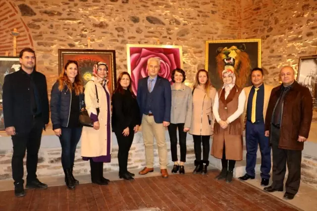 Tire'de öğretmenler karma resim sergisi açtı