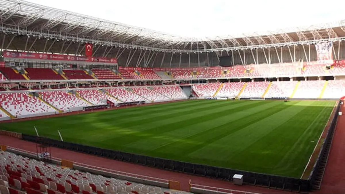 4 Eylül Stadı, Fenerbahçe maçına hazırlanıyor! Maç günü yağış yok...