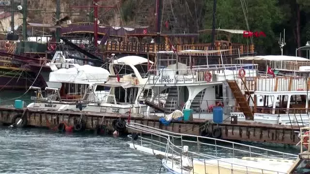 Antalya'da yaşam normale döndü