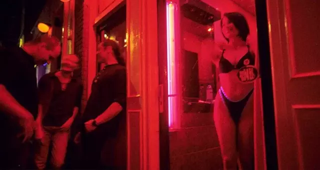 Avrupa'da fuhuşa en çok para aktaran ülke İngiltere oldu